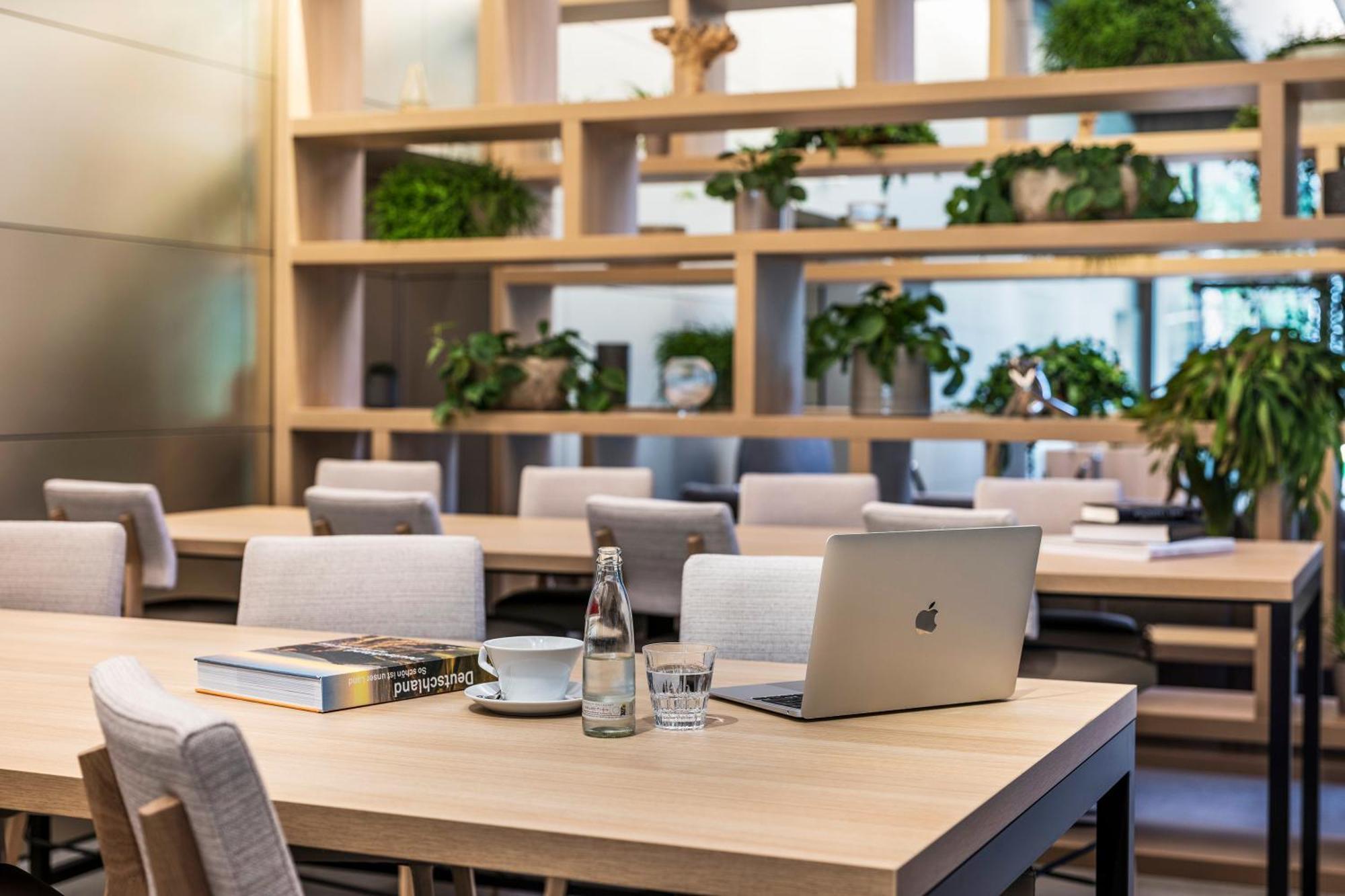 Hotel Melia Frankfurt 4*